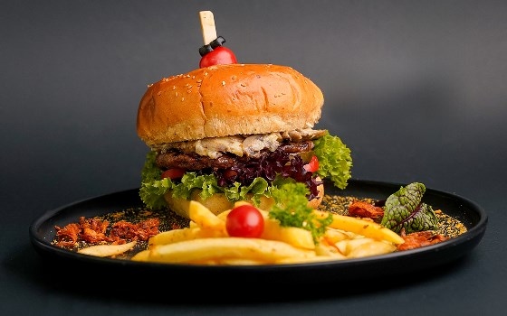برگر دستی دبل 240 گرمی